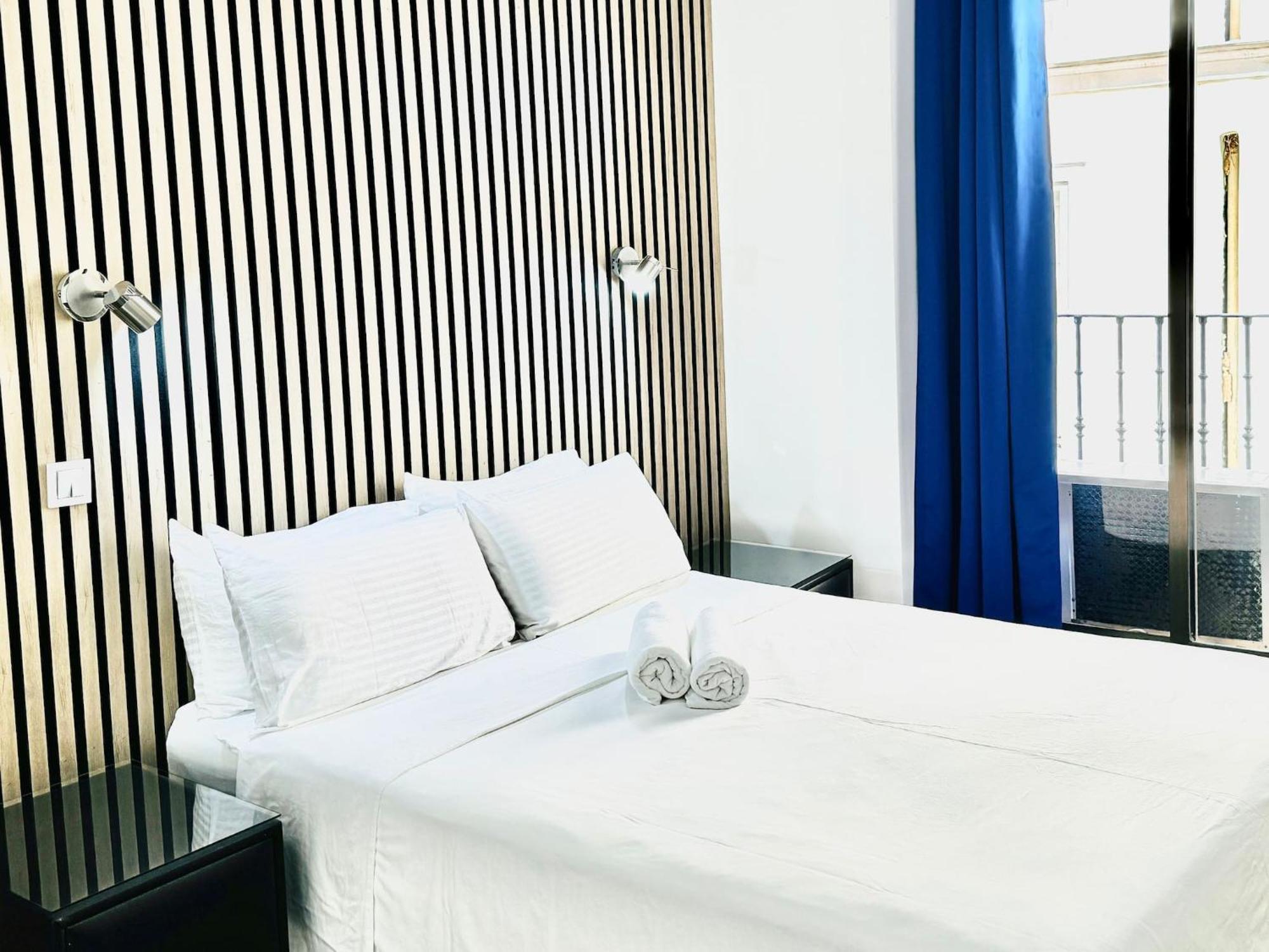 Apartamentos Day Madrid Callao Centro Gran Via Sol Malasana Ngoại thất bức ảnh