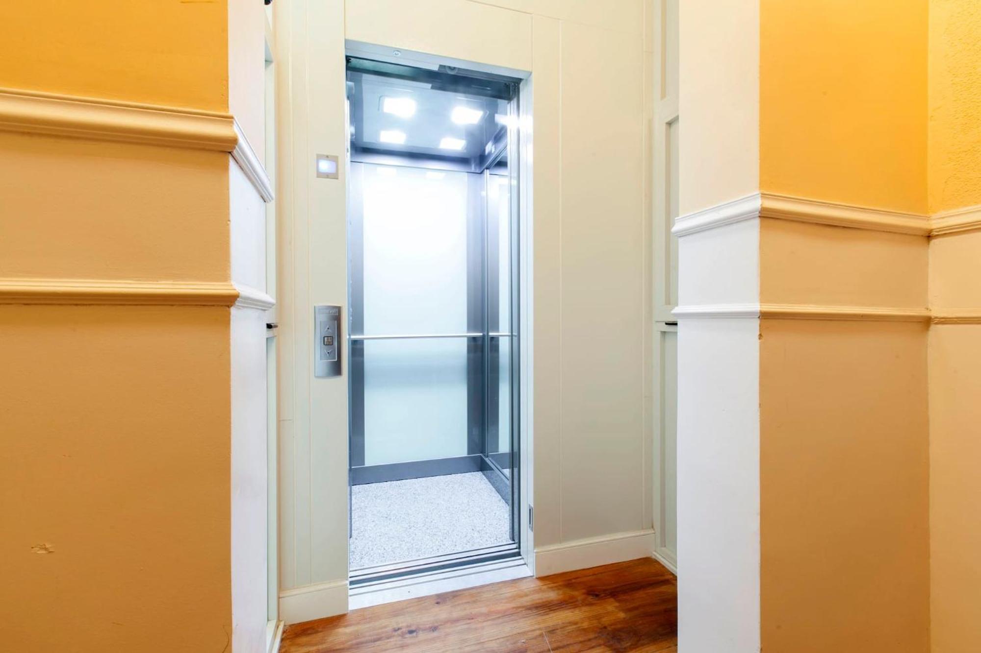 Apartamentos Day Madrid Callao Centro Gran Via Sol Malasana Ngoại thất bức ảnh