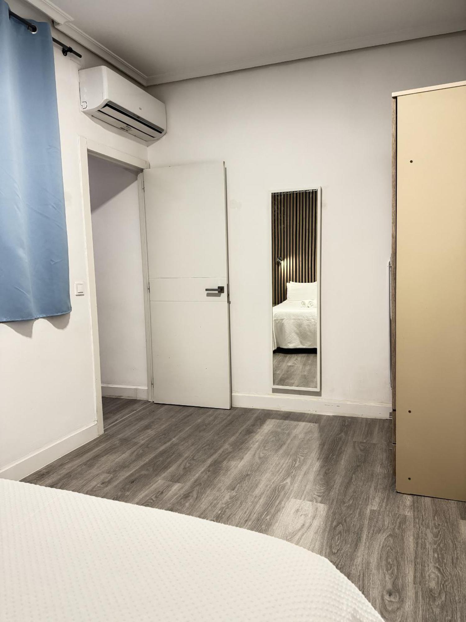 Apartamentos Day Madrid Callao Centro Gran Via Sol Malasana Ngoại thất bức ảnh