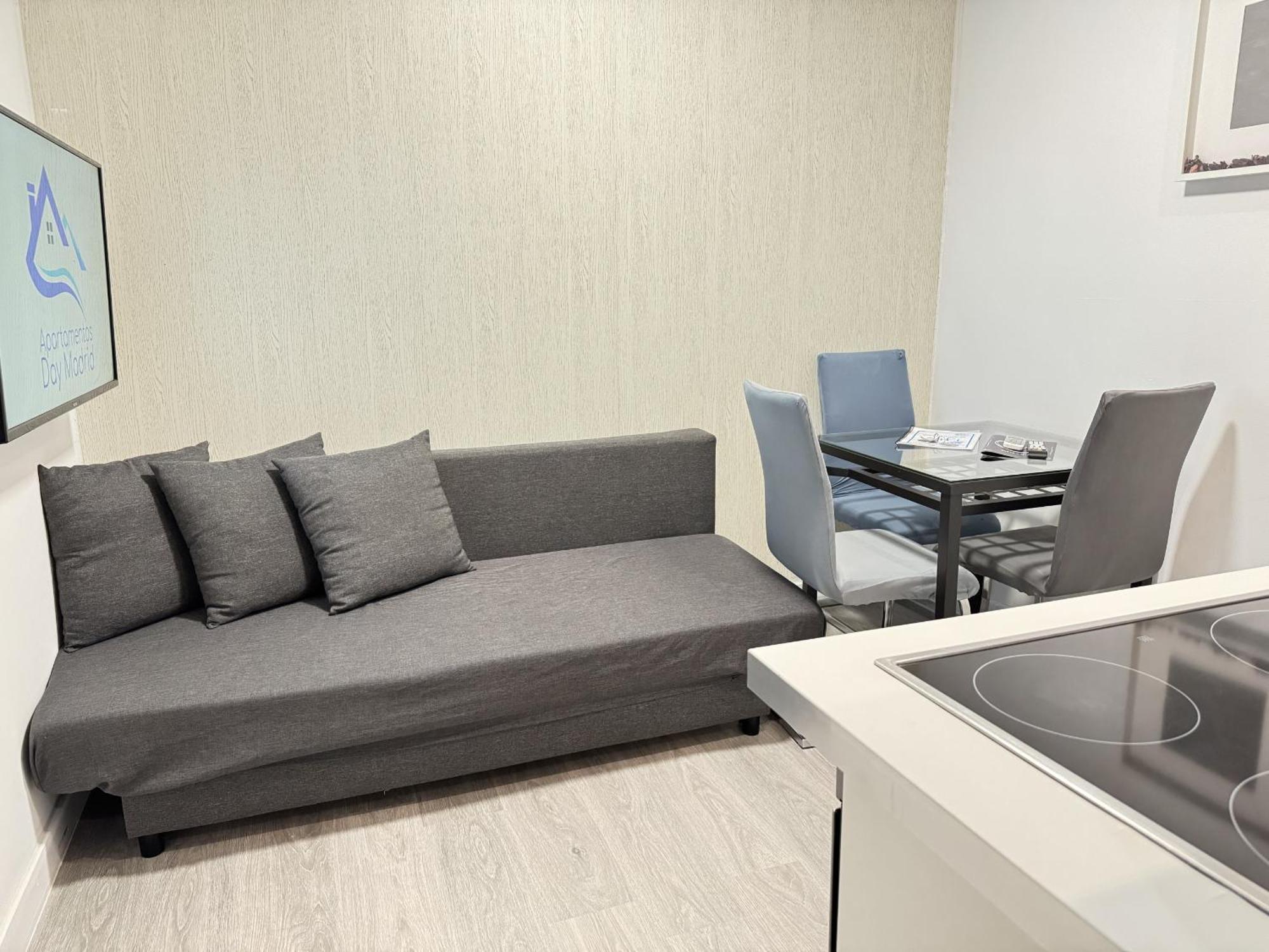 Apartamentos Day Madrid Callao Centro Gran Via Sol Malasana Ngoại thất bức ảnh